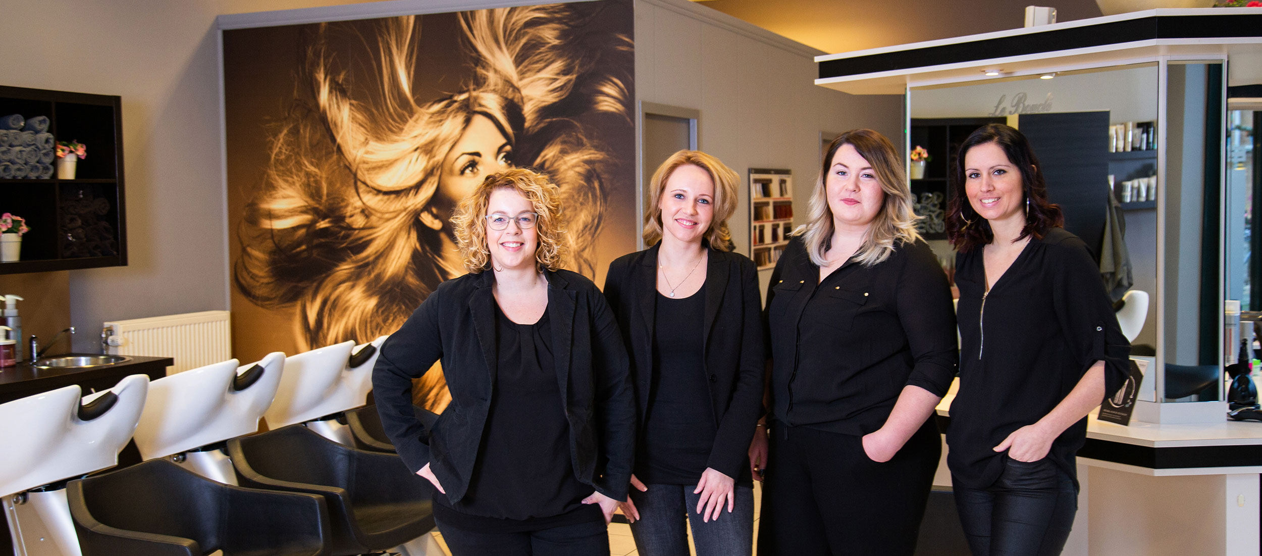 TEAM2-KAPSALON LE-BOUCLE